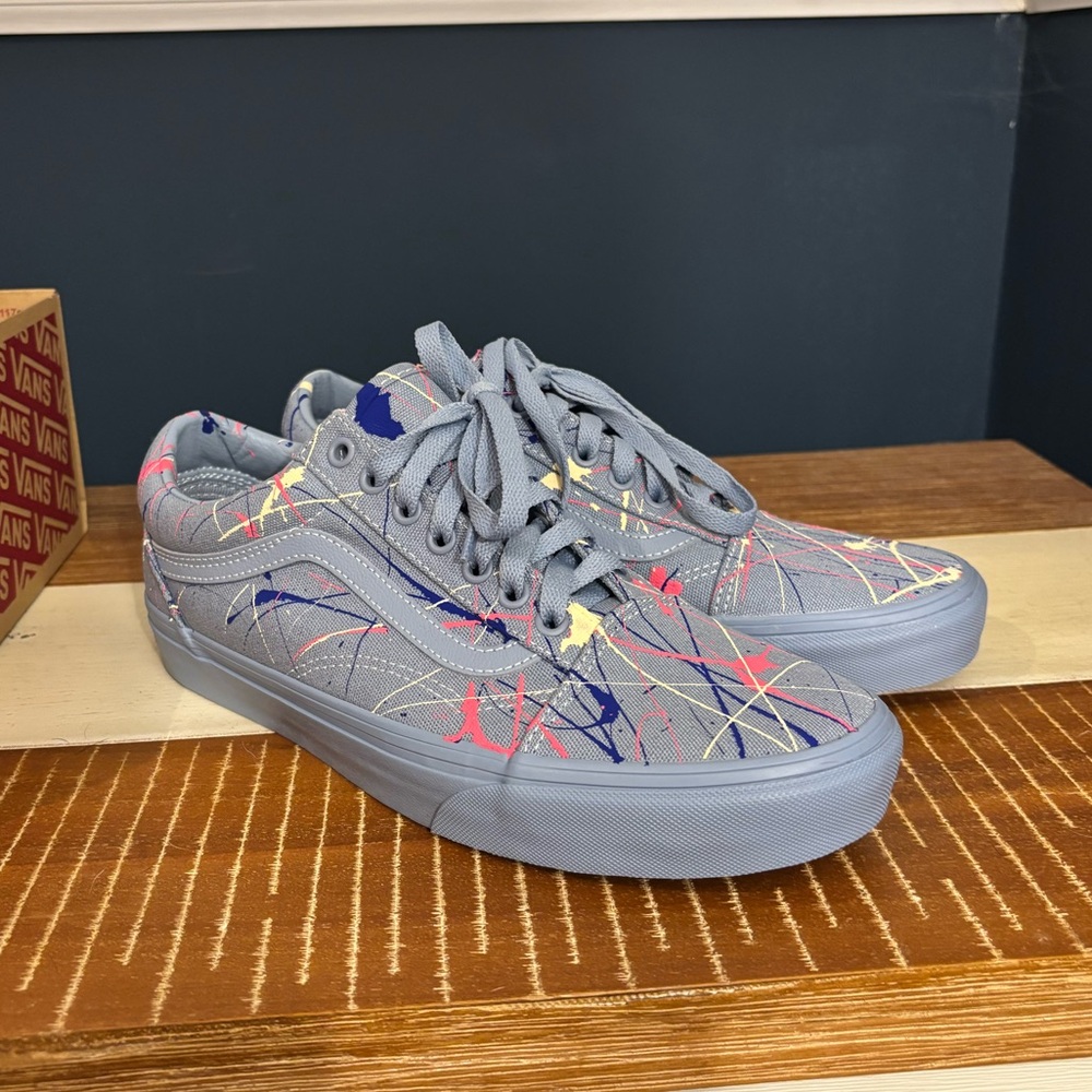 Custom!!! Unique!!! Paint Splattered Vans! Unisex, Men’s 9 & Women’s 10.5